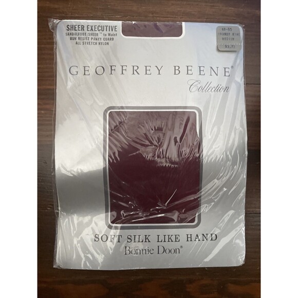 Geoffrey Beene Accessories - Vintage Geoffrey Beene Brandy Wine Medium Pantyhose NWT Sheer Executive Nylon